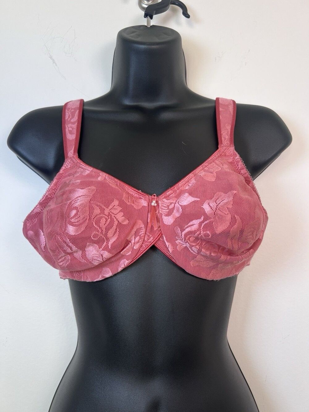 Wacoal 85567 Awareness Seamless Underwire Smooth Support Bra 36C